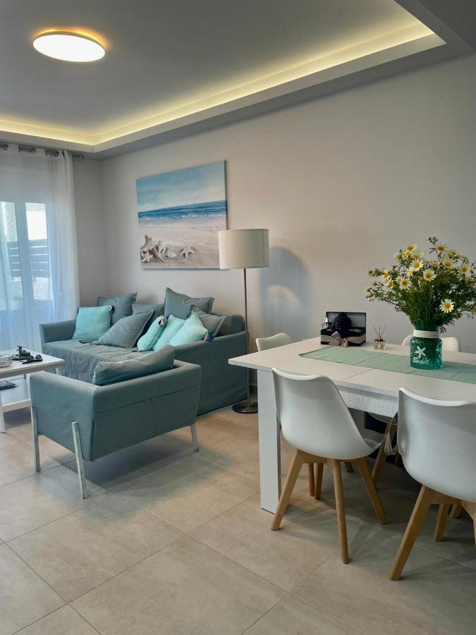 Fantasea Beachfront Μακρύγιαλος