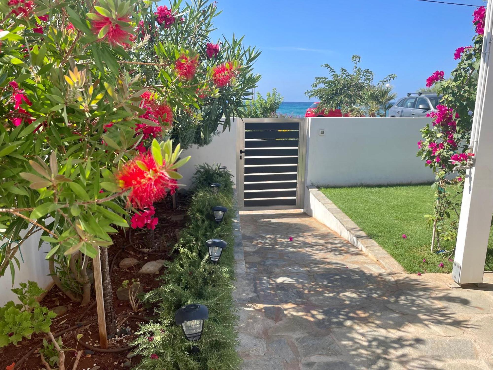 Villa Fantasea Beachfront