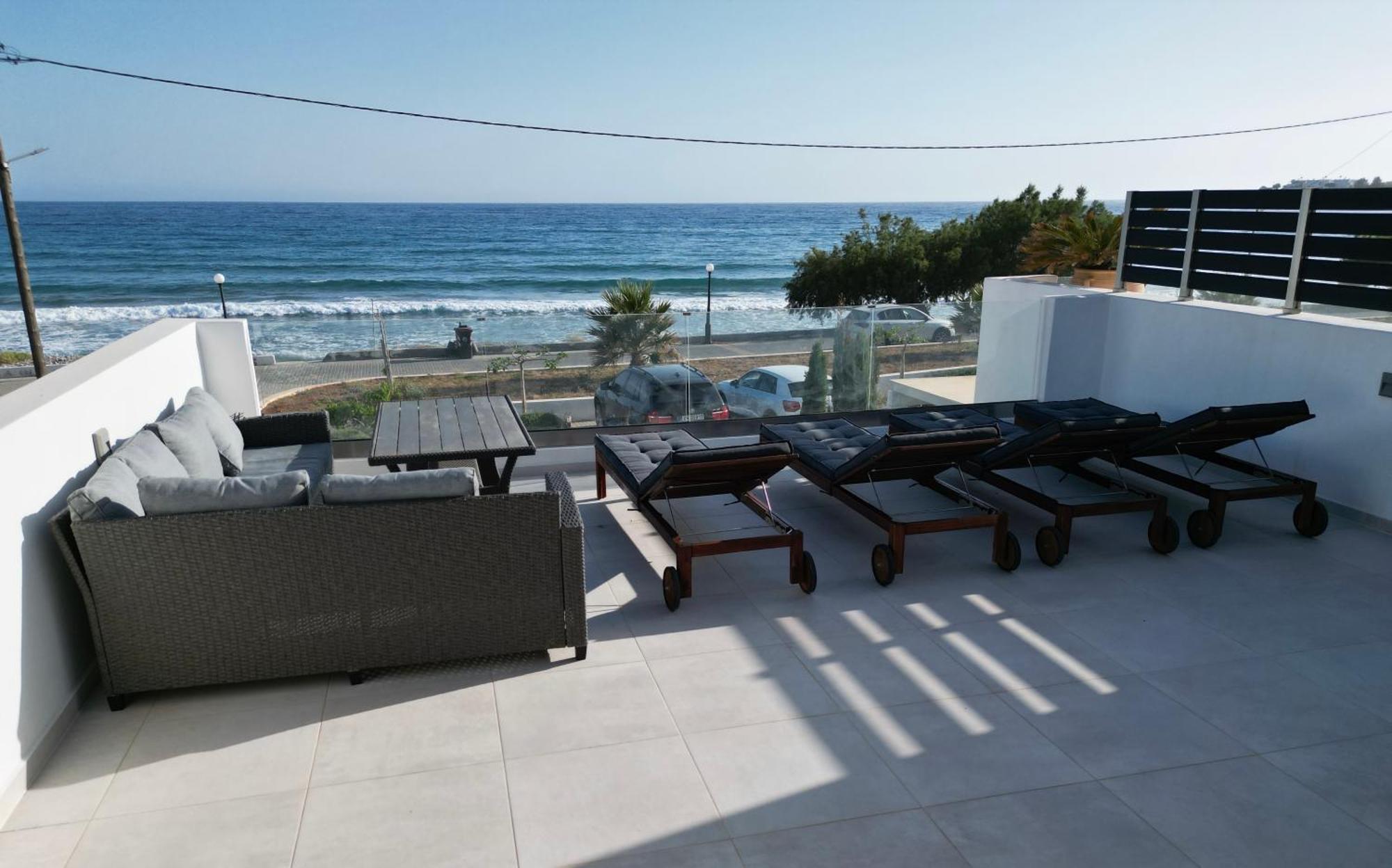 Fantasea Beachfront Makry Gialos (Crete)